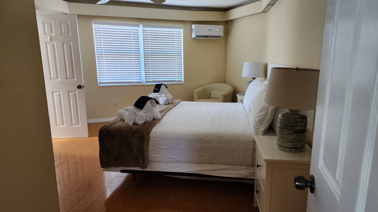 Photo of Bedroom in Bay Esplanade