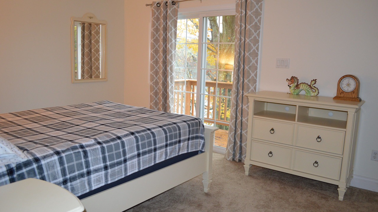 Photo of Bedroom in Lake Ariel
