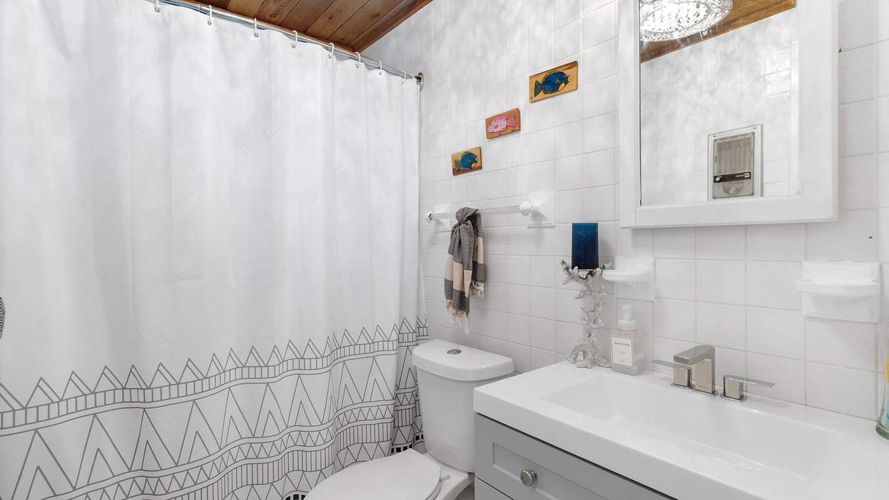 Photo of Bathroom in Pirates Cove