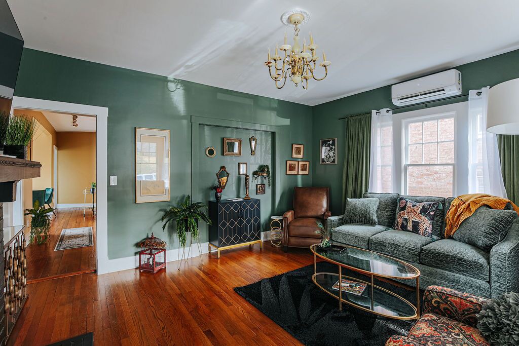 Photo of Livingroom in Staunton