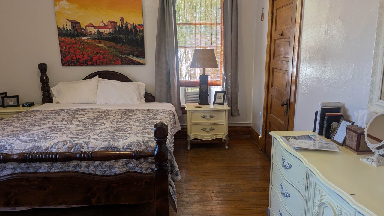 Photo of Bedroom in Bisbee
