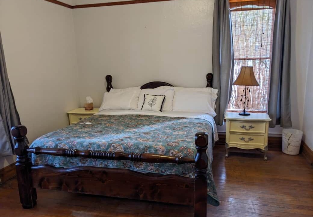 Photo of Bedroom in Bisbee