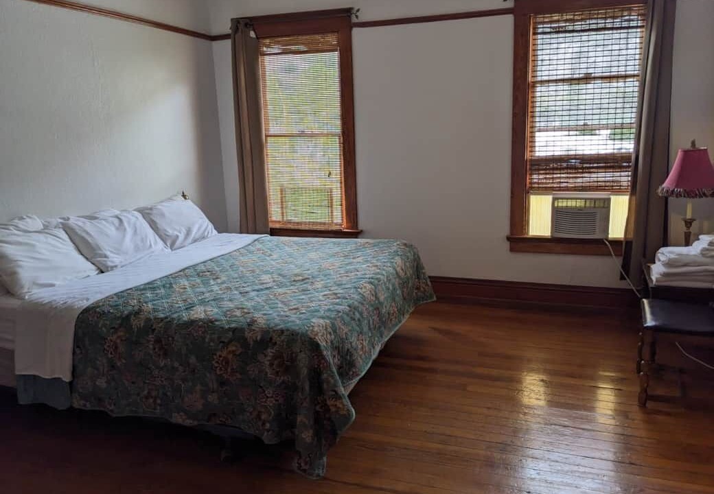 Photo of Bedroom in Bisbee