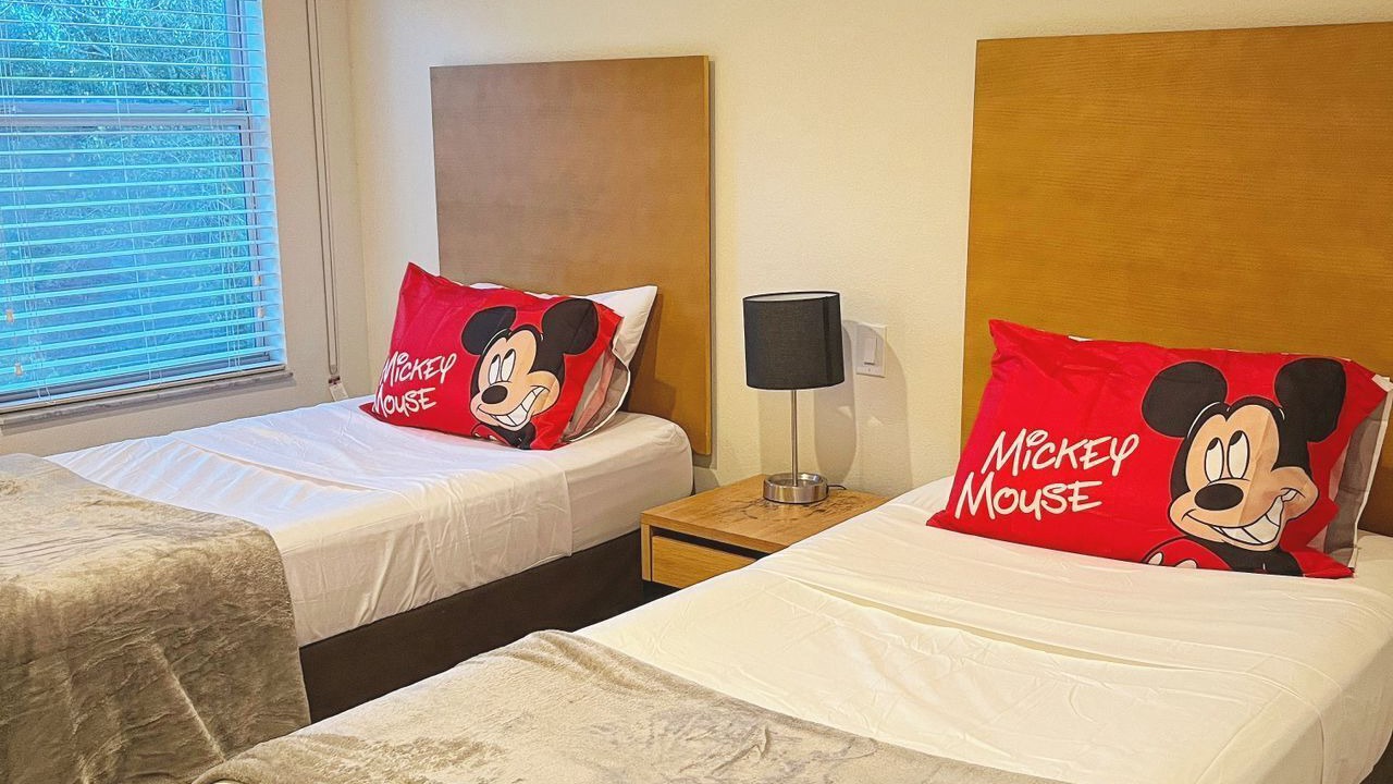 Photo of Bedroom in Sunset Lakes