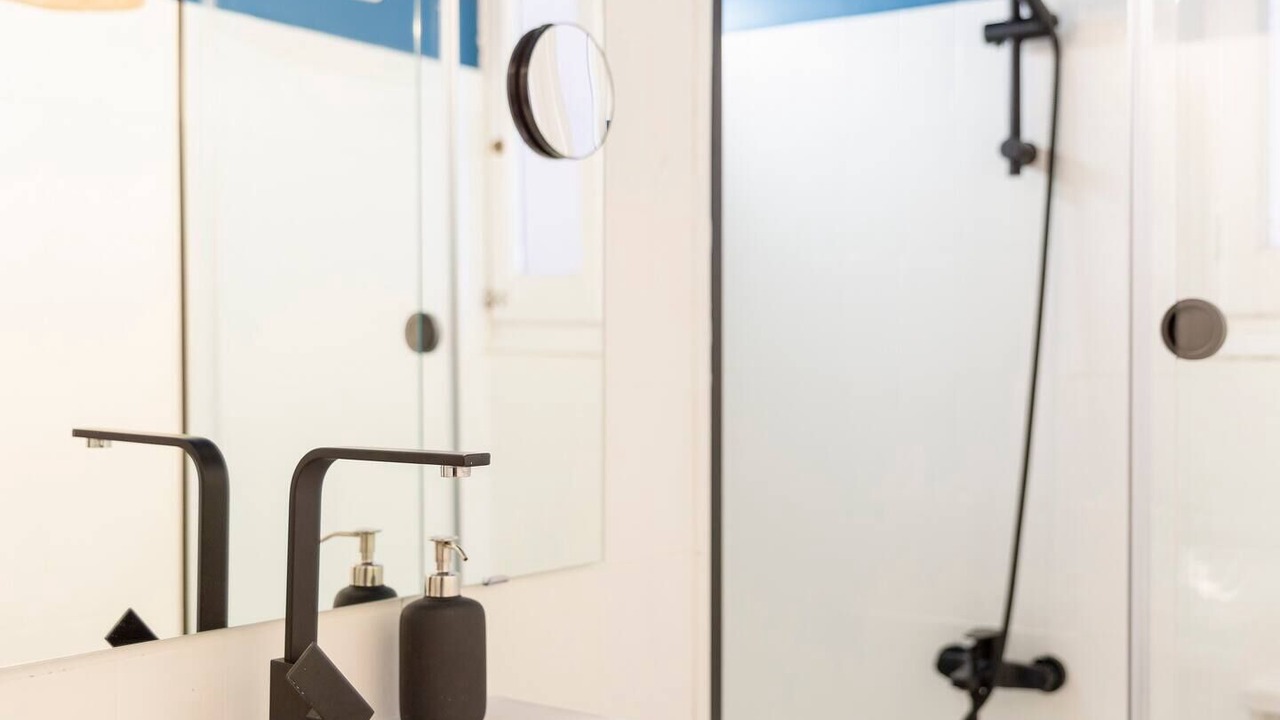 Photo of Bathroom in Incles