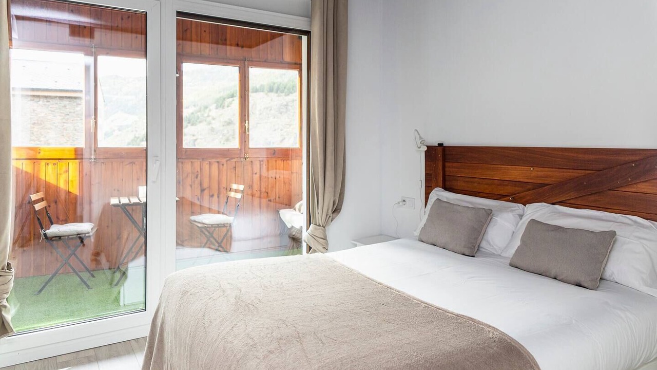 Photo of Bedroom in Incles