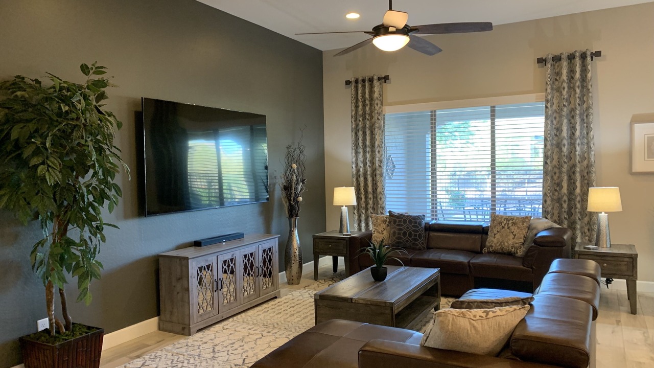 Photo of Livingroom in Palm Valley