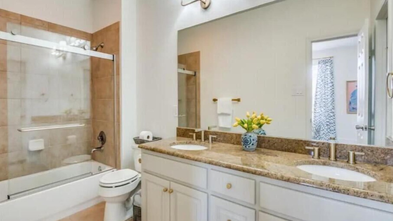 Photo of Bathroom in Enchanted Oaks
