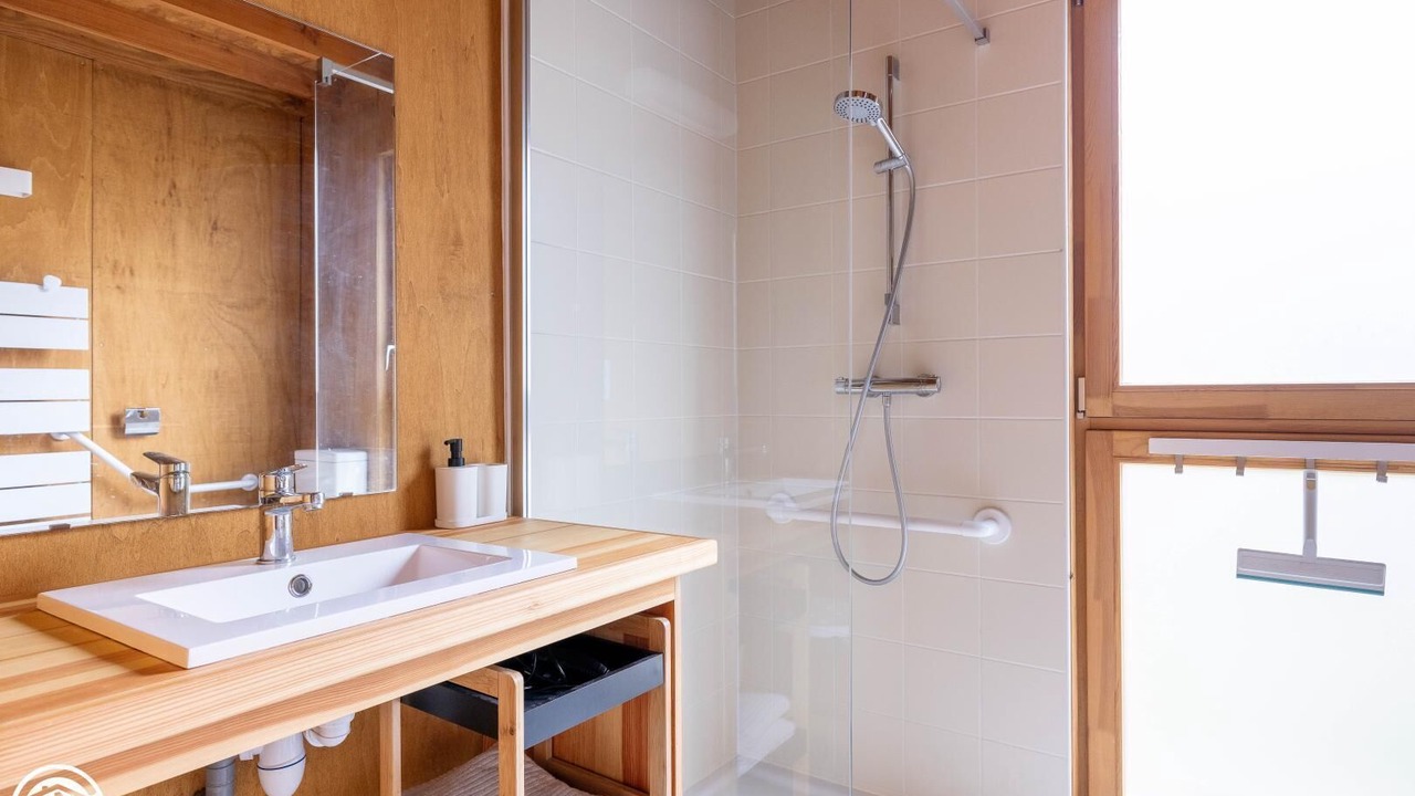 Photo of Bathroom in Larodde