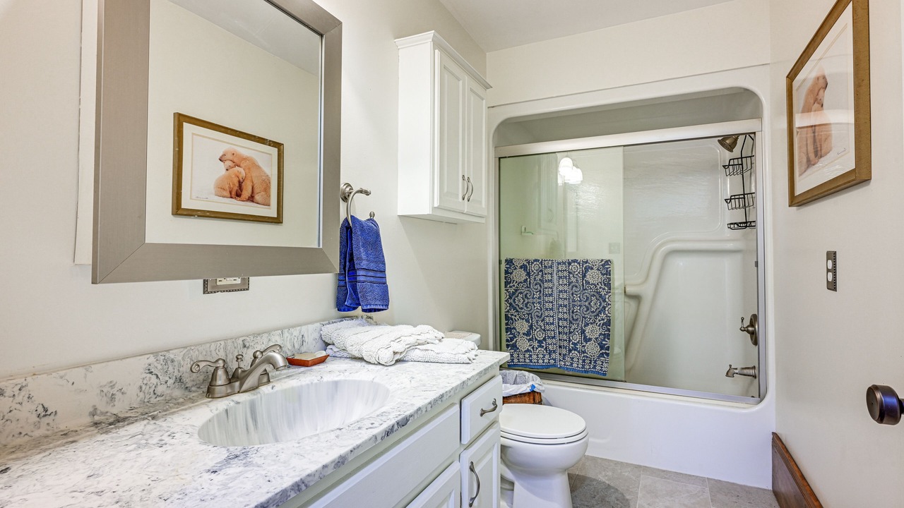 Photo of Bathroom in Elwell