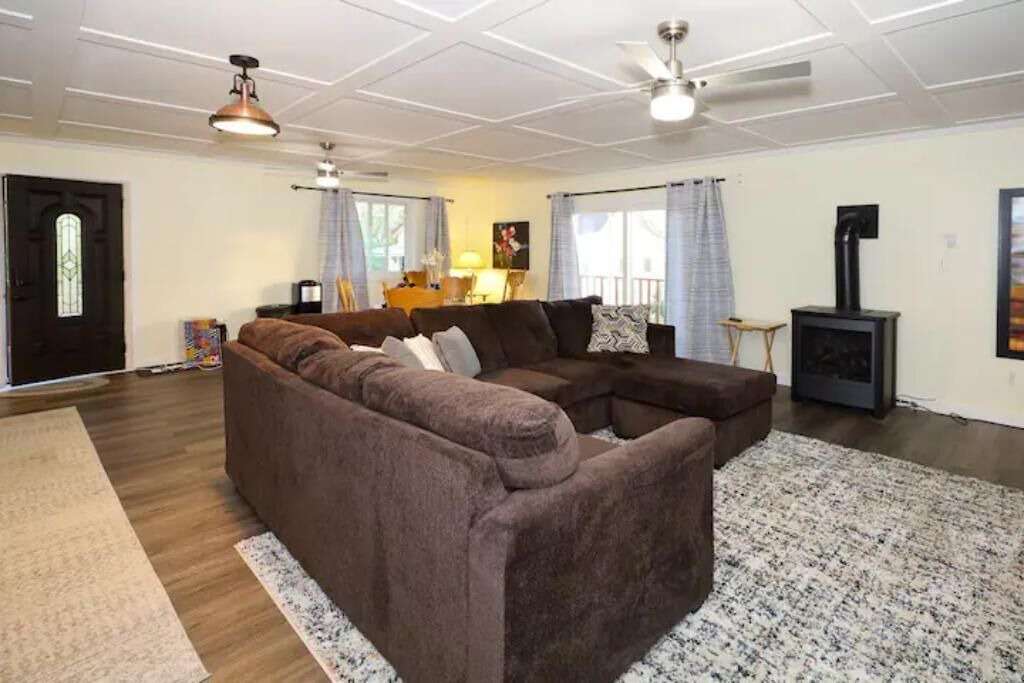 Photo of Livingroom in North Kawartha