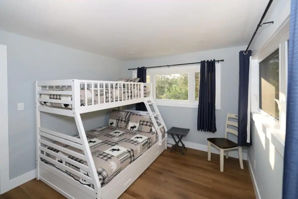 Photo of Bedroom in North Kawartha