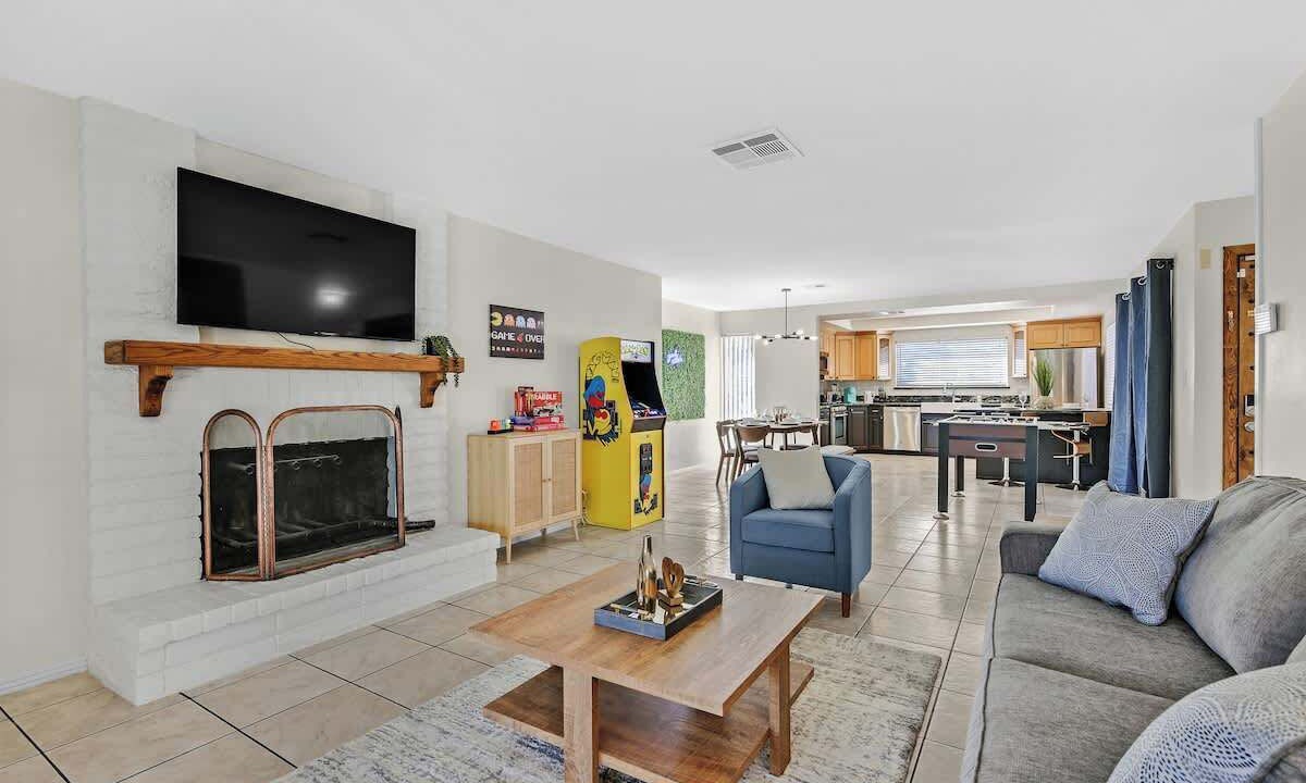 Photo of Livingroom in Spring Valley