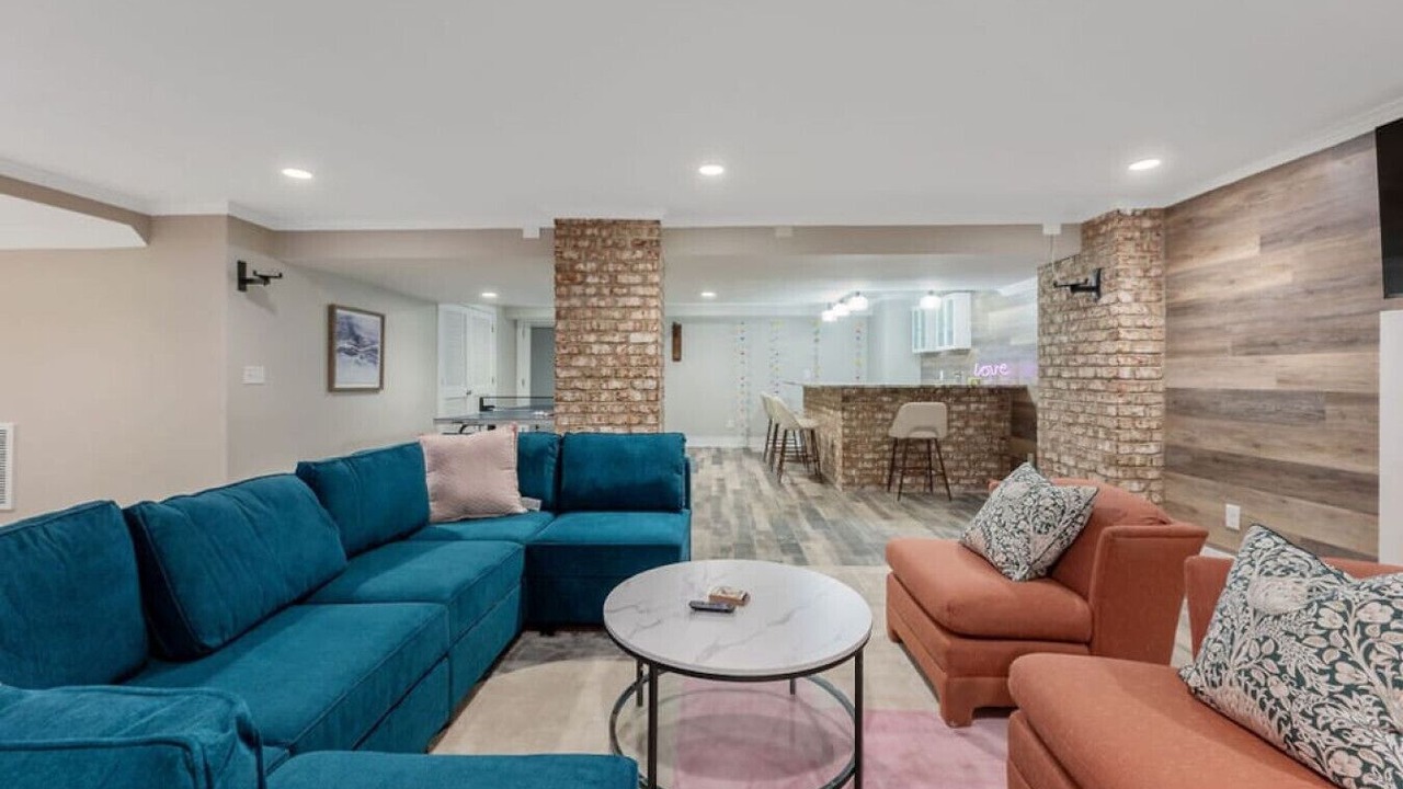 Photo of Livingroom in Northwest Raleigh