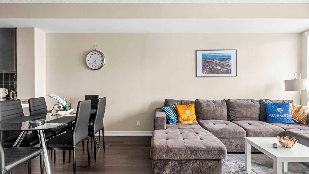 Photo of Livingroom in Mount Pleasant West