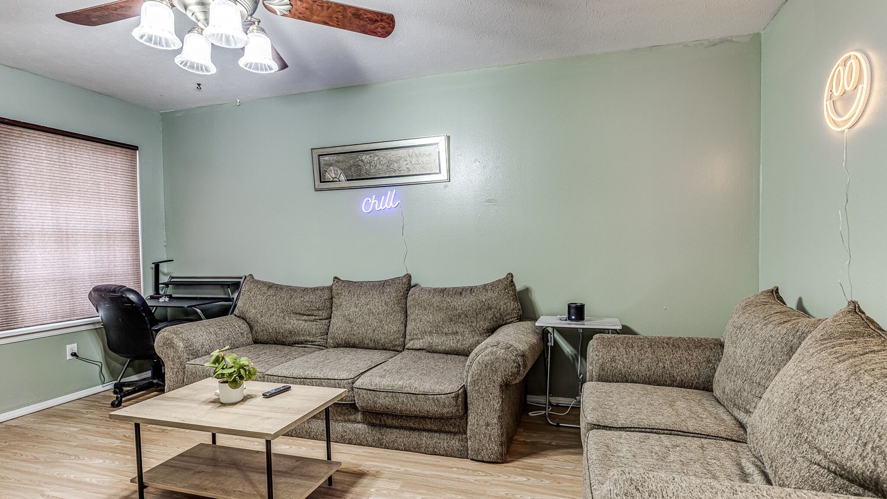 Photo of Livingroom in South Oklahoma City
