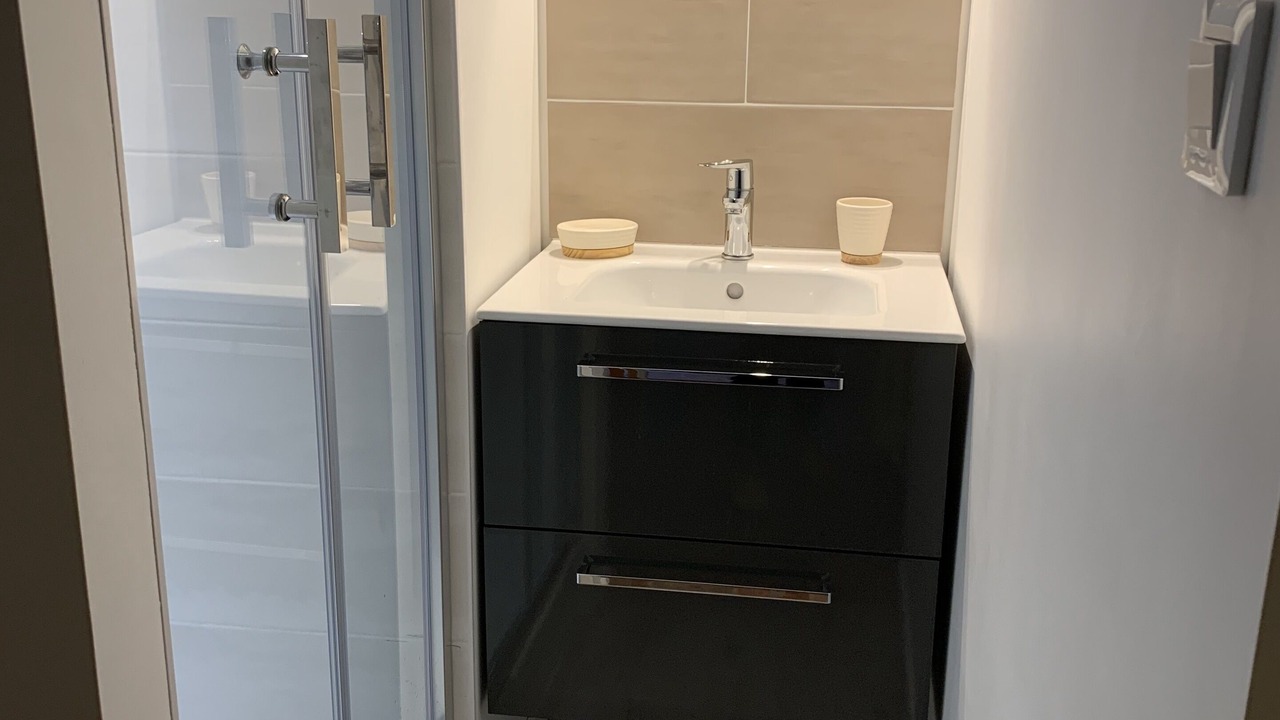 Photo of Bathroom in Deneze-sous-Doue