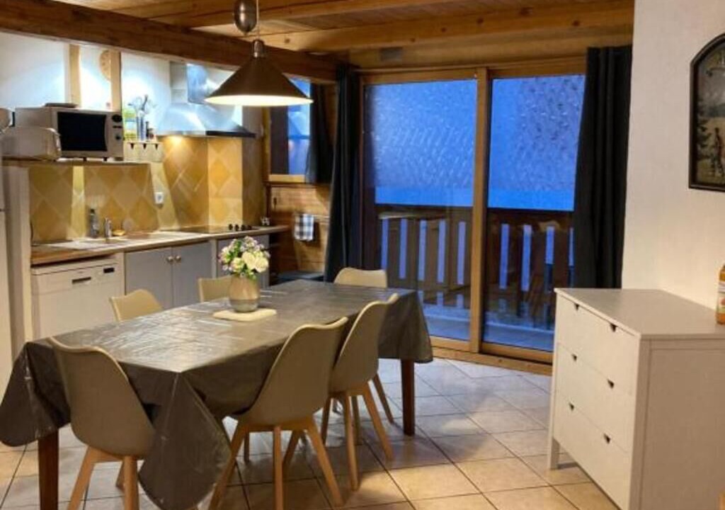 Photo of Others in Novallay