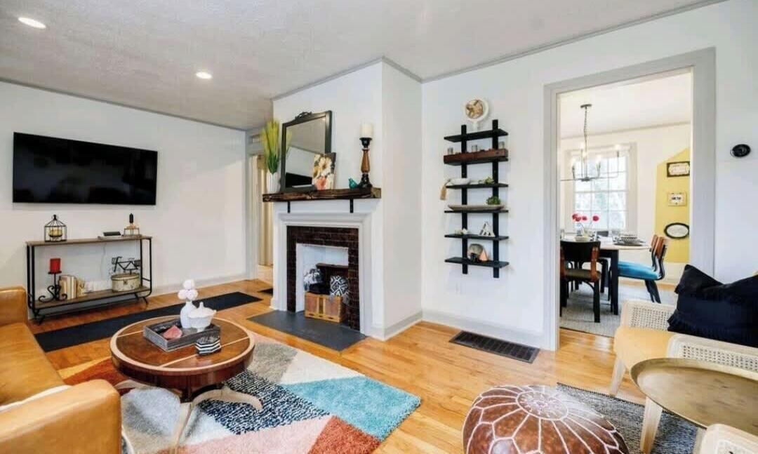 Photo of Livingroom in Old Fourth Ward