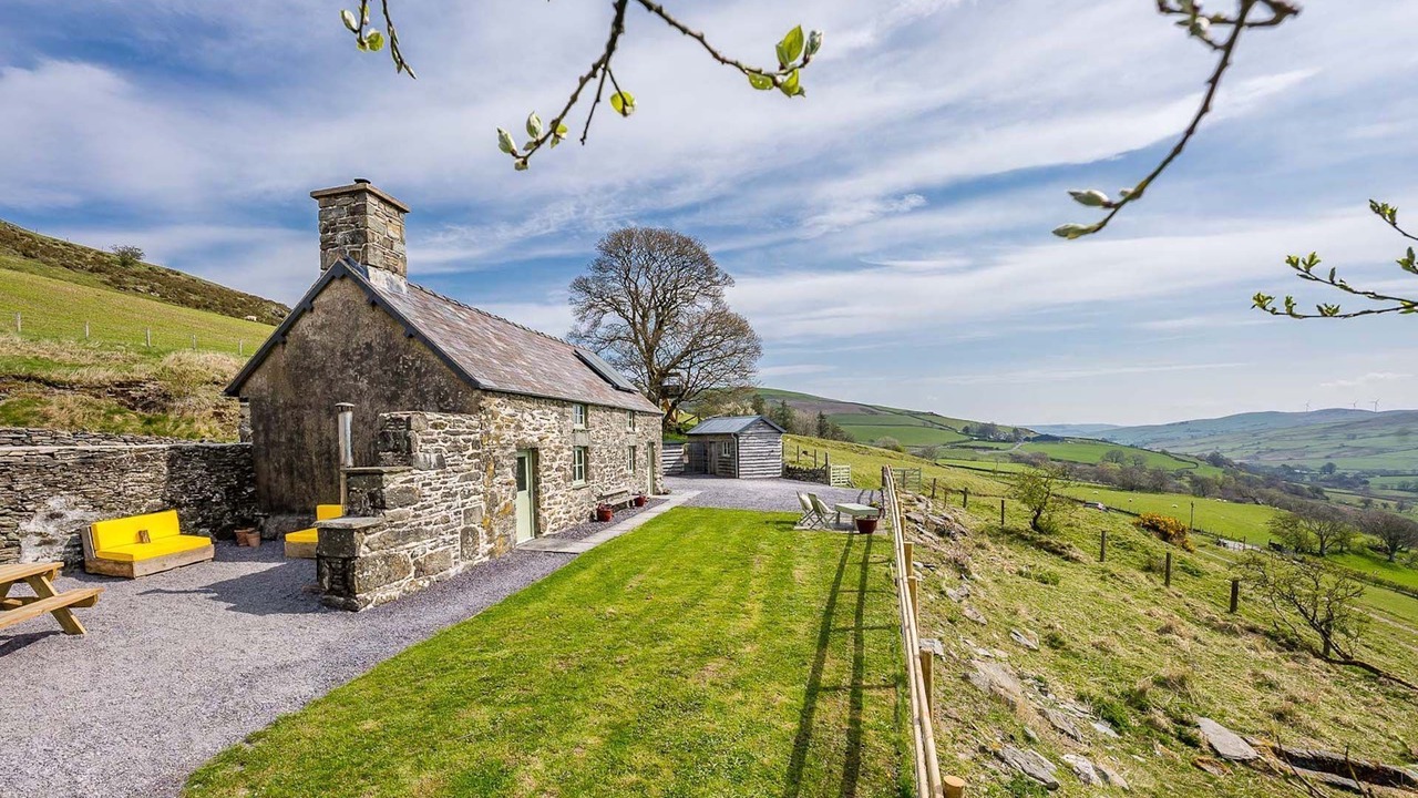 Photo of Patio Balcony in Cwmtirmynach