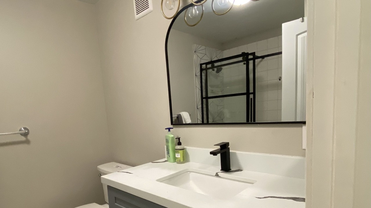 Photo of Bathroom in Highline