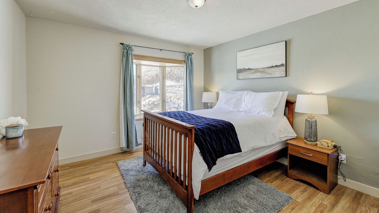 Photo of Others in Monitor