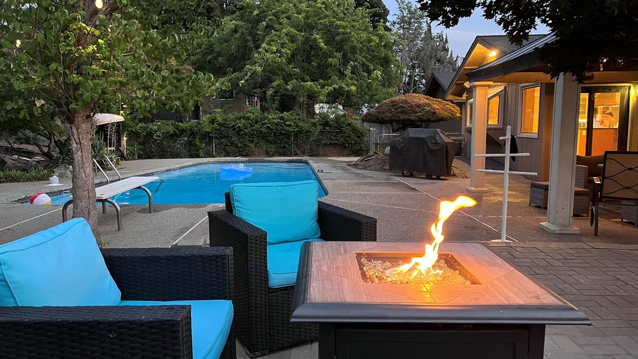 Photo of Others in Monitor