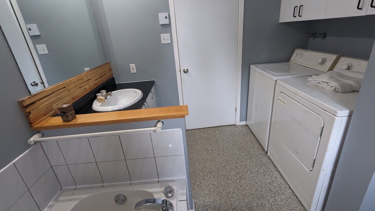 Photo of Bathroom in Ragueneau