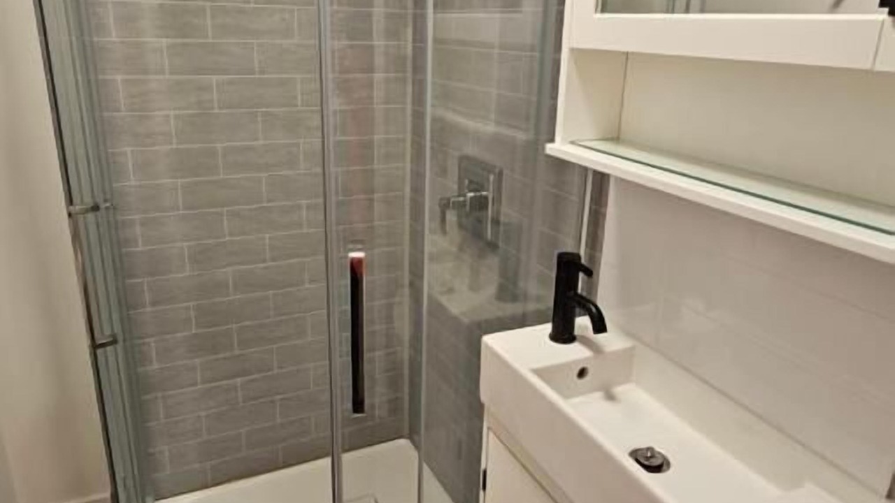 Photo of Bathroom in Rawdon