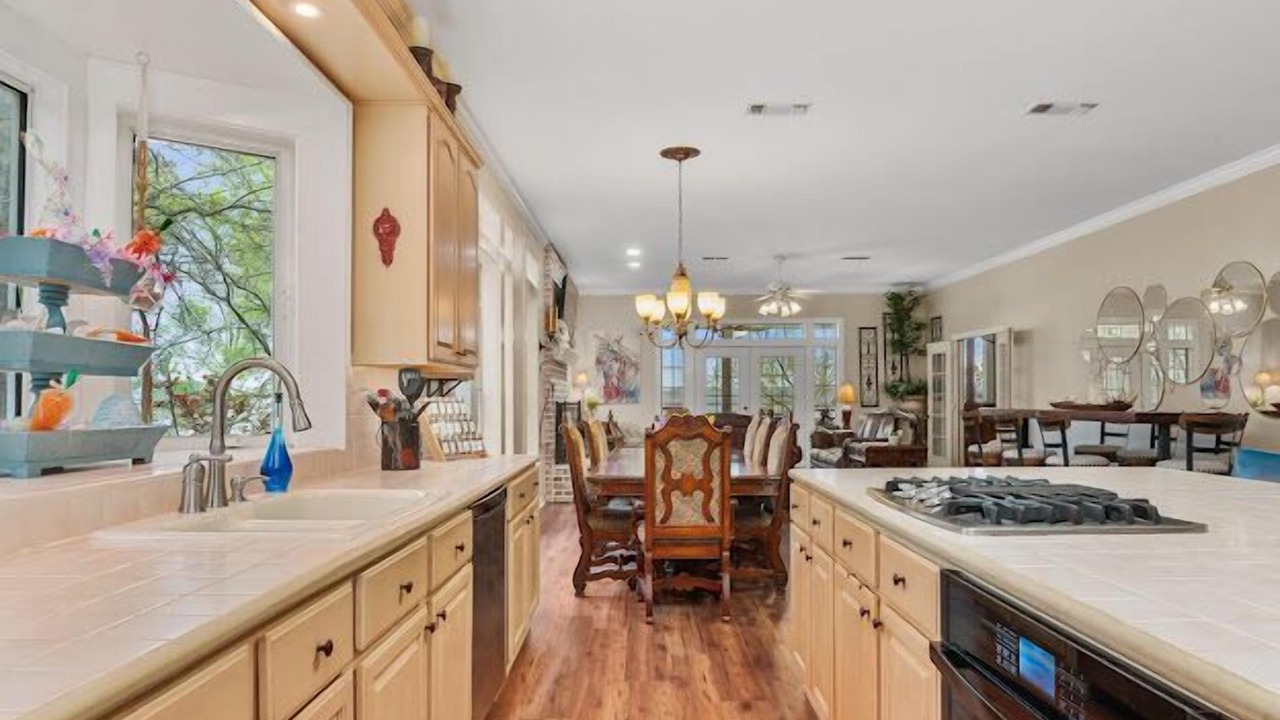 Photo of Kitchen in Etoile