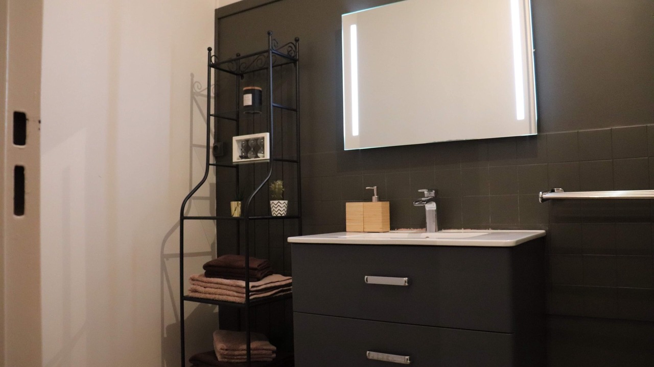 Photo of Bathroom in Epernay