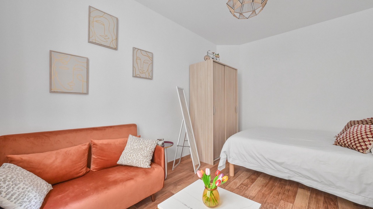 Photo of Bedroom in Arts-et-Metiers