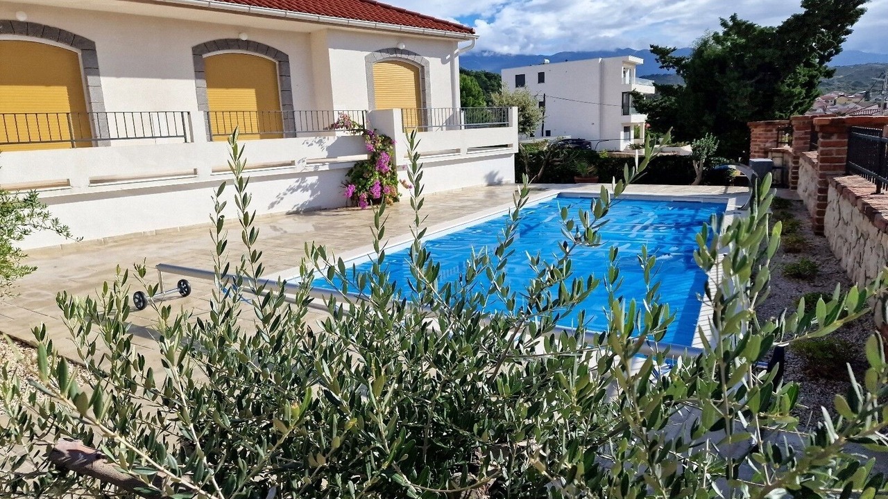 Photo of Outdoor in Barbat na Rabu