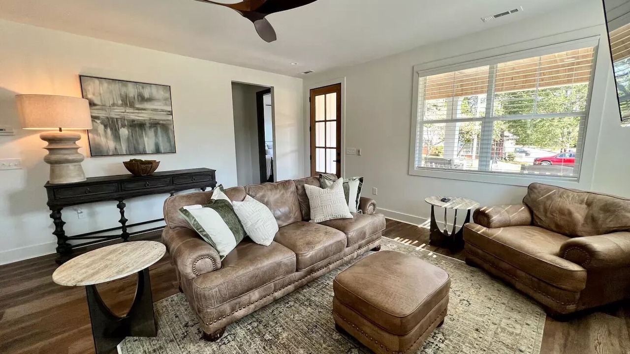 Photo of Livingroom in North Florence