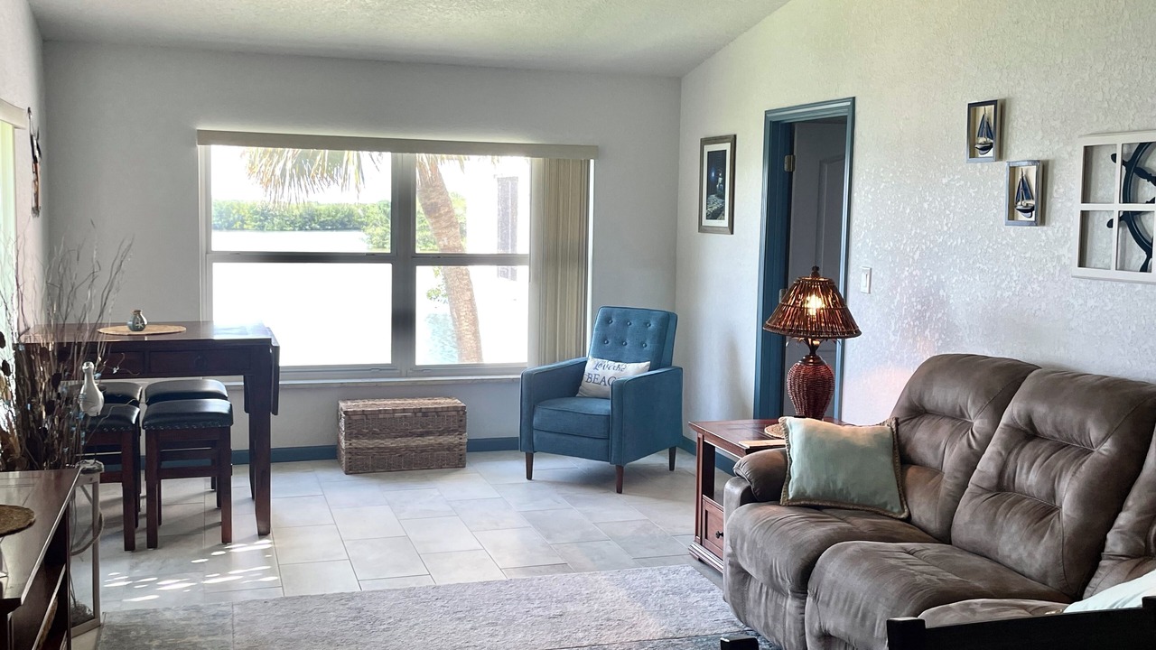 Photo of Livingroom in Cocoa Beach