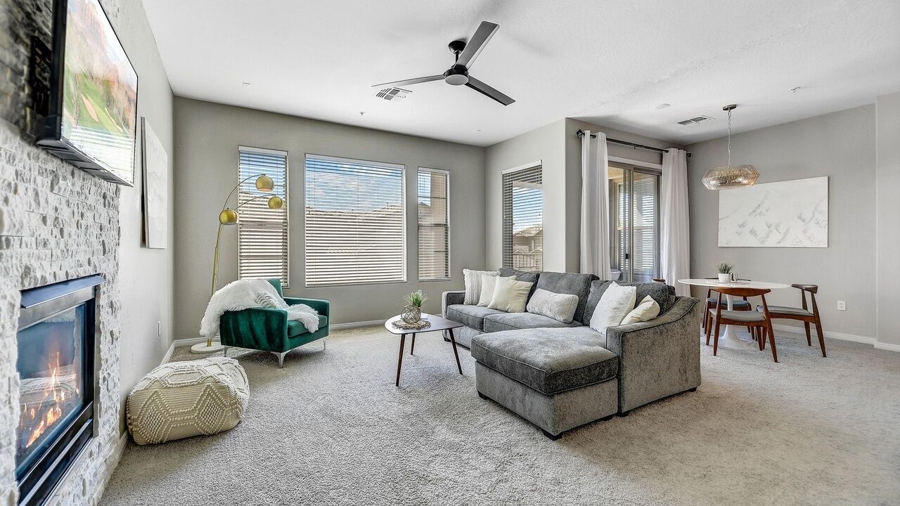 Photo of Livingroom in Talon Retreat