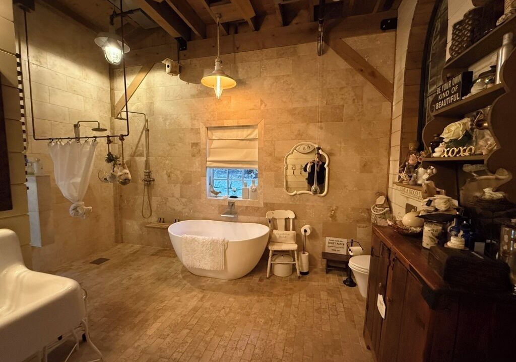 Photo of Bathroom in Wea