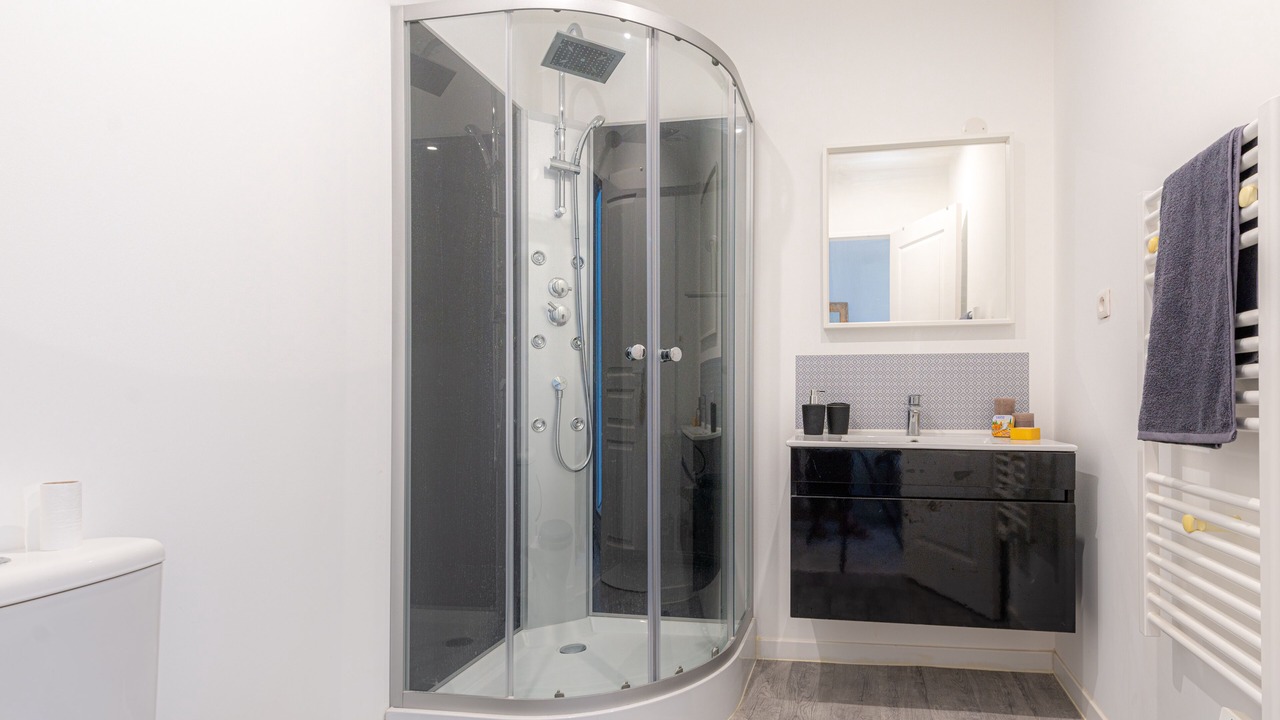 Photo of Bathroom in Cadillac
