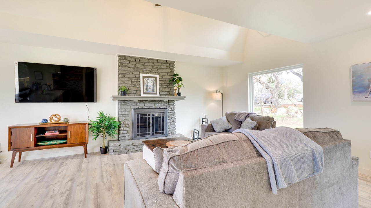 Photo of Livingroom in Burnet