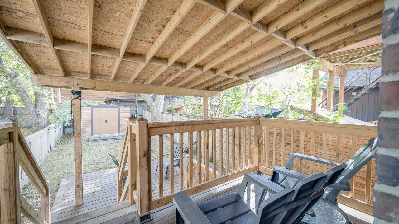 Photo of Patio Balcony in Beach Hill