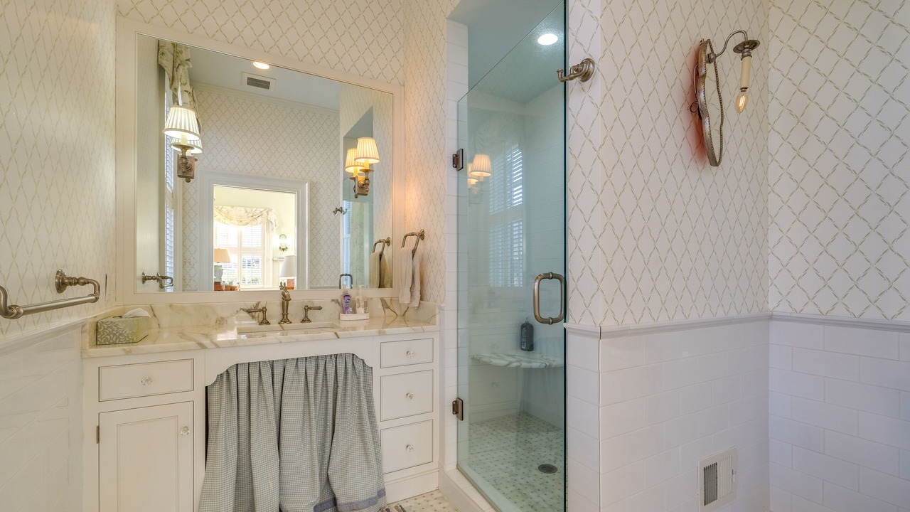 Photo of Bathroom in Paris