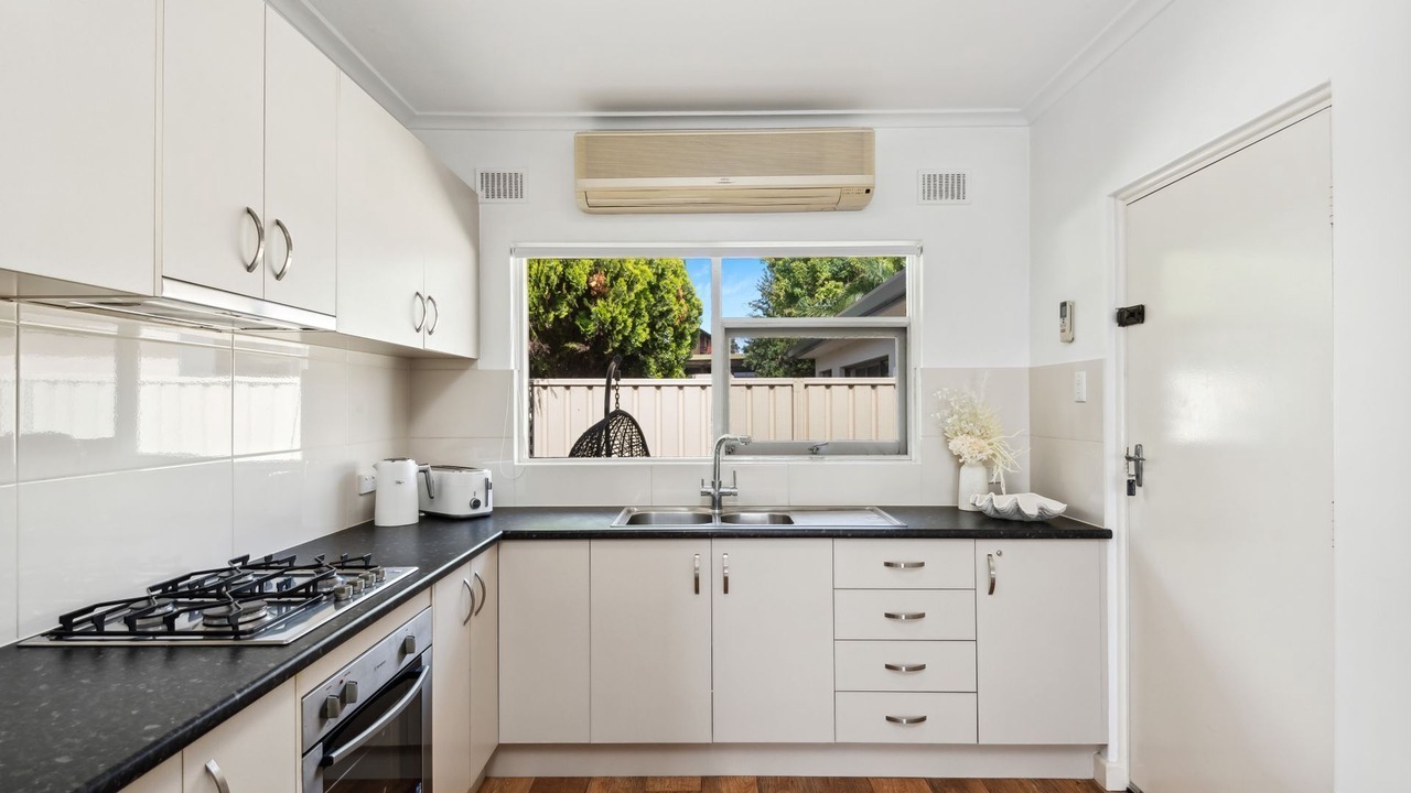 Photo of Kitchen in Glenelg South