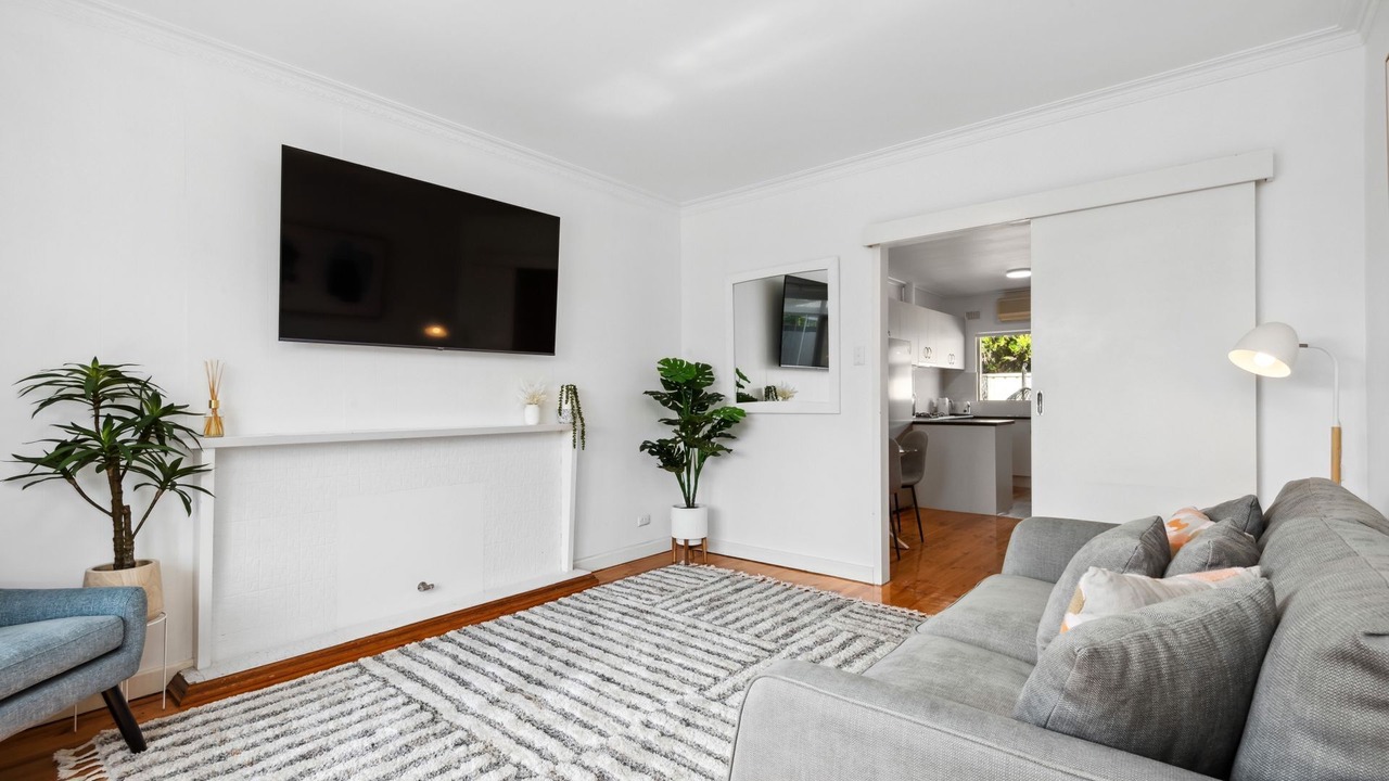 Photo of Livingroom in Glenelg South