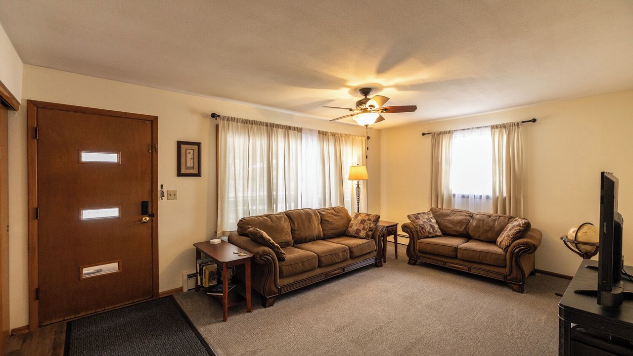 Photo of Livingroom in Rochester
