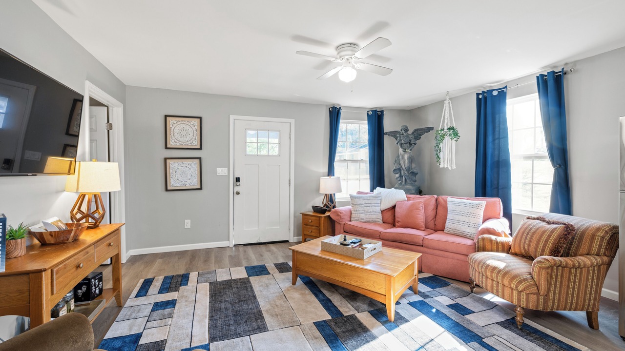 Photo of Livingroom in Covington