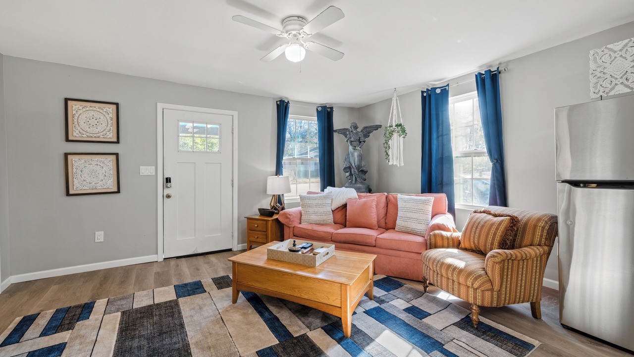 Photo of Livingroom in Covington