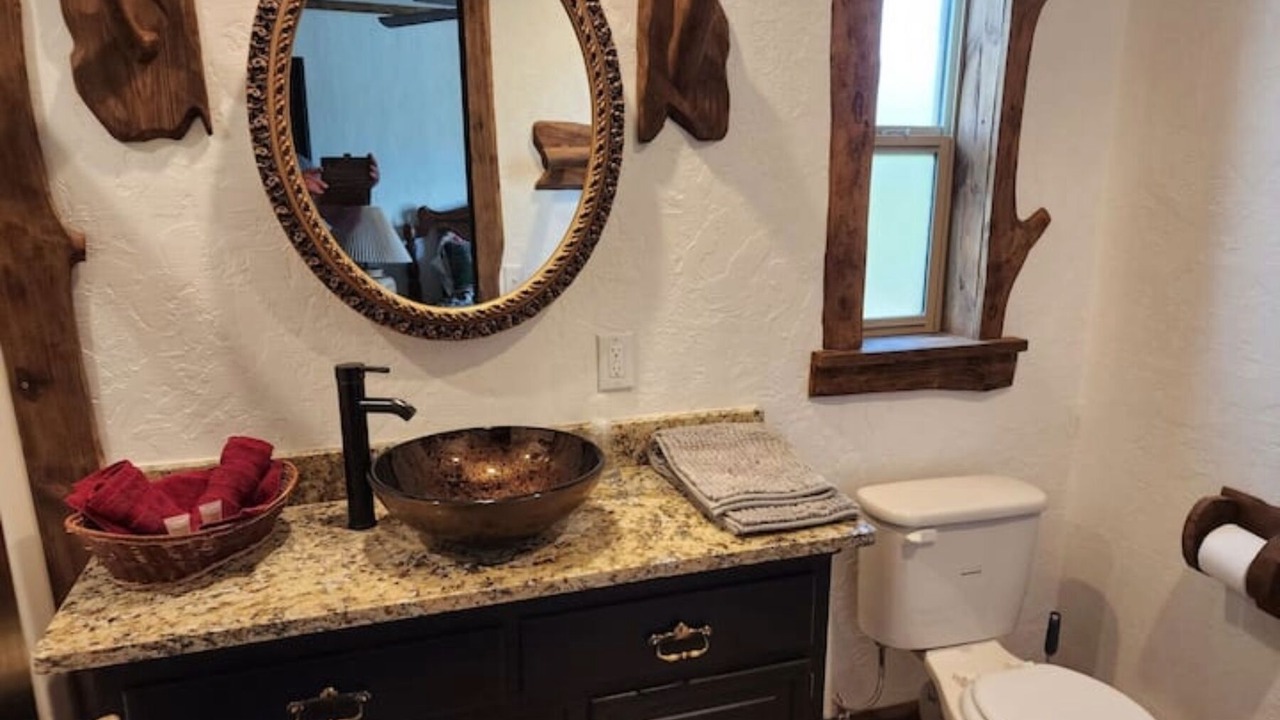 Photo of Bathroom in Timberon