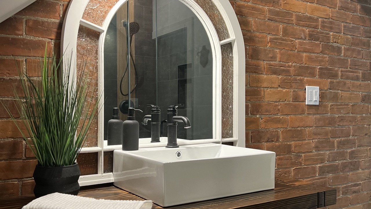 Photo of Bathroom in Oro-Medonte