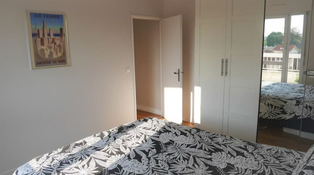 Photo of Bedroom in Saint-Gratien