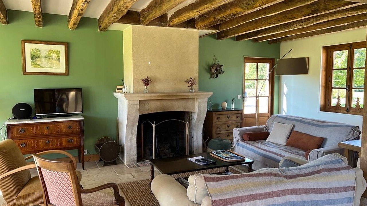 Photo of Livingroom in Jouy-le-Potier